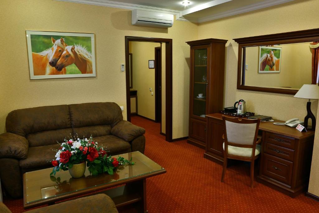Hotel Ukraine Rivne Pokój zdjęcie